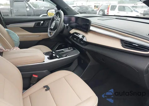 2025 Buick Enclave Preferred Fwd z USA, uszkodzony, nr VIN 5GAEVARS3SJ109441